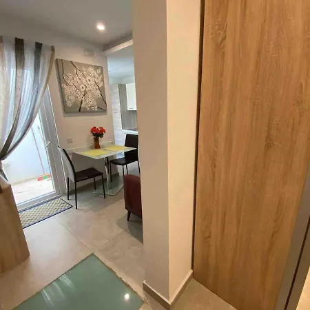 Apartment Seafront *