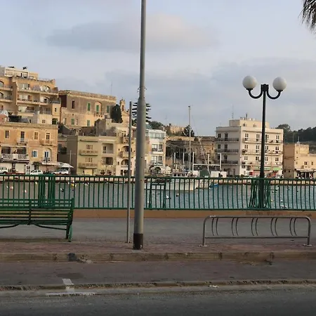 Apartment Seafront Marsaskala