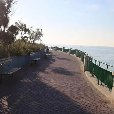 Apartment Seafront *
